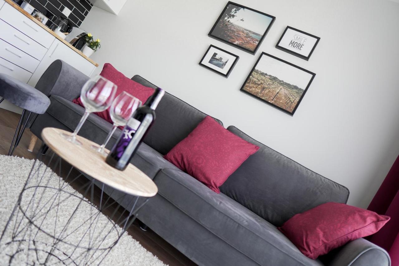 Vizzit Us Premium Apartments Varsóvia Exterior foto